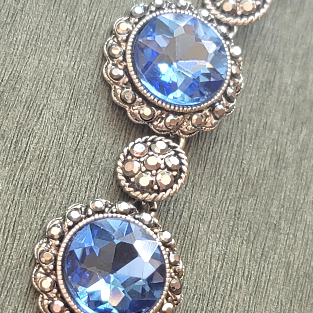 Elegant Blue and Silver Necklace